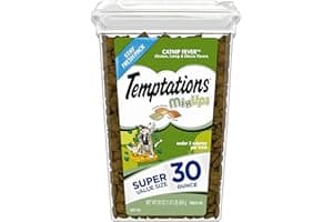 Temptations MixUps Catnip Fever Flavor Crunchy and Soft Cat Treats, 30 oz. Tub