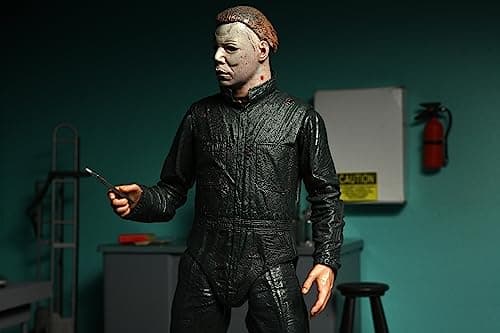 NECA - Halloween 2: Michael Myers & Dr Loomis Action Figure 2-Pack - Image 6
