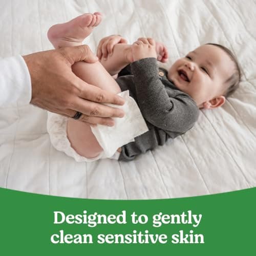 Huggies Natural Care Sensitive Baby Wipes, Unscented, Hypoallergenic, 6 Flip-Top Packs (288 Wipes Total) - Image 3