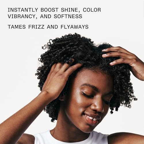 Olaplex No. 7 Bonding Oil, Concentrated High Shine Oil, Heat Protectant, Visibly Smooths & Softens Hair, Added Color Vibrancy, Up to 72 Hour Frizz Control, For All Hair Types, 1 fl oz - Image 3