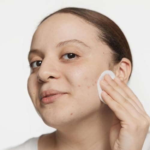 Clinique Acne Solutions Clarifying Lotion Exfoliating Facial Toner With Salicylic Acid | Reduces Oil + Unclogs Pores, 6.7 Fl Oz - Image 4