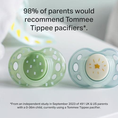 Tommee Tippee Night Time Pacifier, 18-36 Months, Symmetrical Silicone Baglet, BPA-Free Binkies, Glow in The Dark Technology, Green Rainbow, Pack of 6 - Image 5