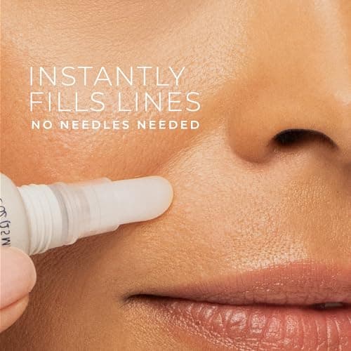 RoC Derm Correxion Fill + Treat Advanced Retinol Serum, Wrinkle Filler Treatment with Hyaluronic Acid for Crow's Feet, 11 Wrinkles, & Laugh Lines, (.5 fl oz) with Retinol Packette (Packaging May Vary) - Image 2