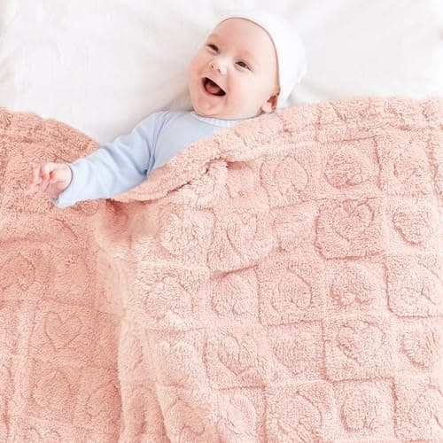 Yurhap Fleece Baby Blanket Heart Checkered Blanket, Ultra Soft Cozy Baby Blankets for Girls Boys, Fluffy Infant Toddler Newborn Receiving Blankets for Crib Stroller 30”×40” (Light Pink) - Image 3
