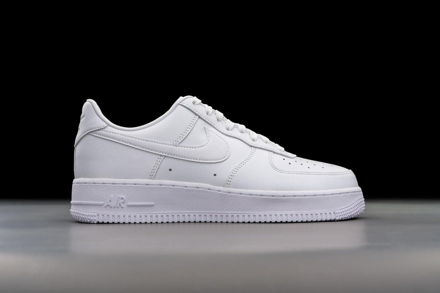 Nike Men's Air Force 1 Low Sneaker 10.5 White/White - Image 3