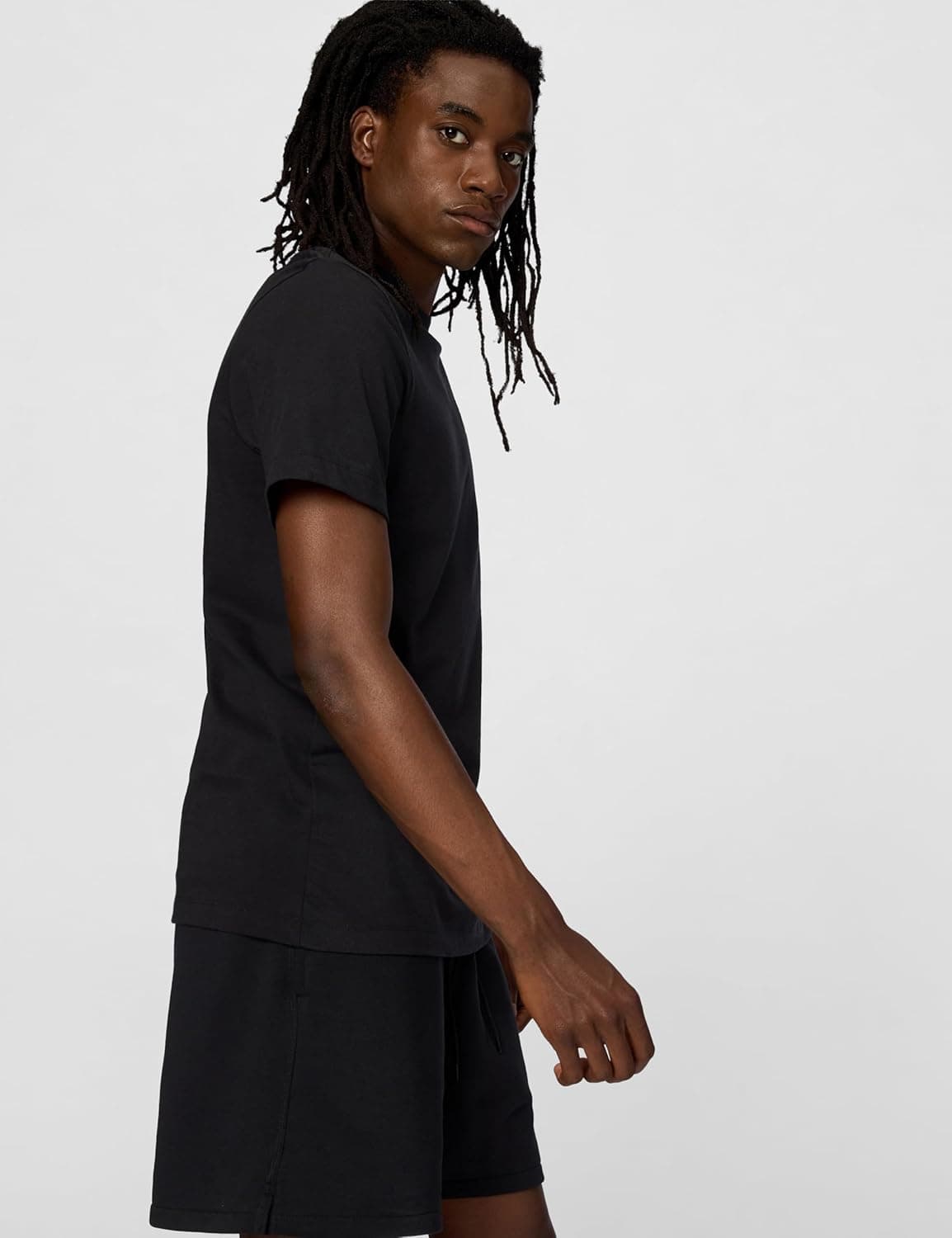 Nike Men's Sportswear Club T-Shirt Medium Black/White - Image 7