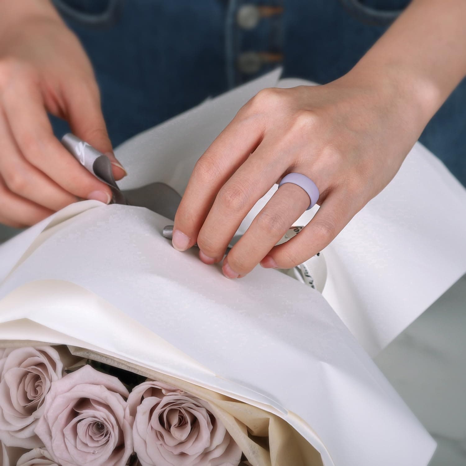 Egnaro 4/5/8 Variety Multipack Ergonomic Breathable weeding band Rings, 6mm Wide - 2mm Thick Rubber Wedding rings Women, silicone Rings Women with Half Size SETA1-Black,Cool gray,Light gray green,Lavender 6.5-7 - Image 5