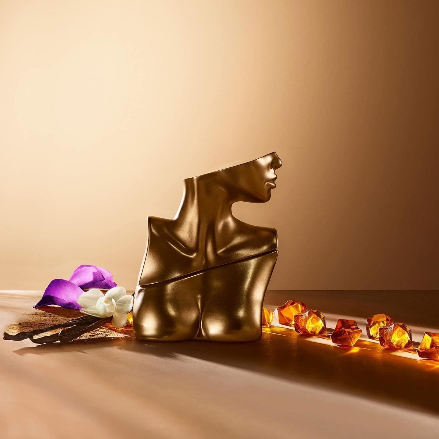 Billie Eilish Eau de Parfum Spray Perfume for Women, Notes of Sugared Petals, Vanilla & Musk Eau de Parfum - 1.0 Fl Oz - Image 6