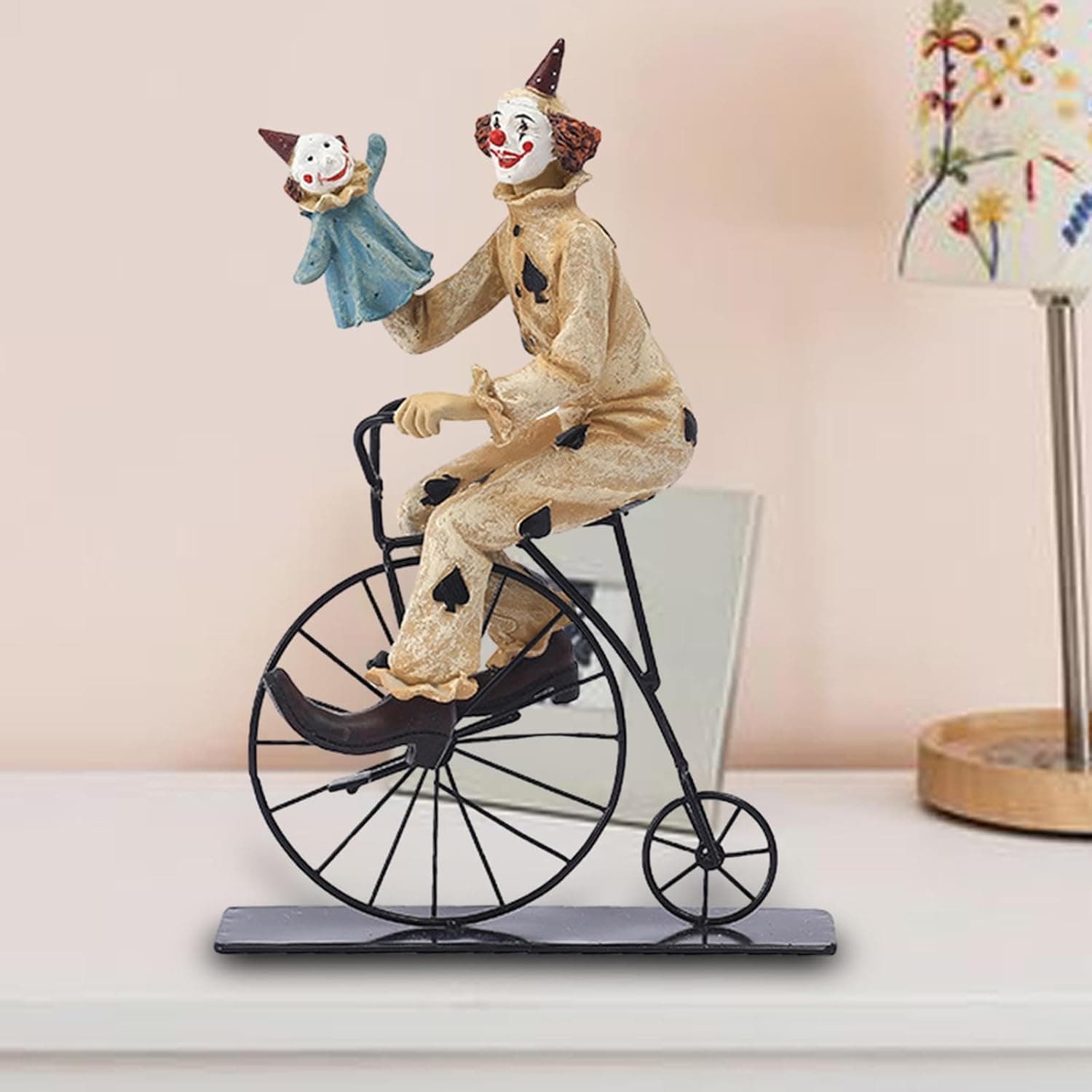 Clown Figurine Clown Statue Sculpture Collection Statuette Desk Ornament for Table Centerpiece Cabinet Dining Room Decor Gift, Style C - Image 4