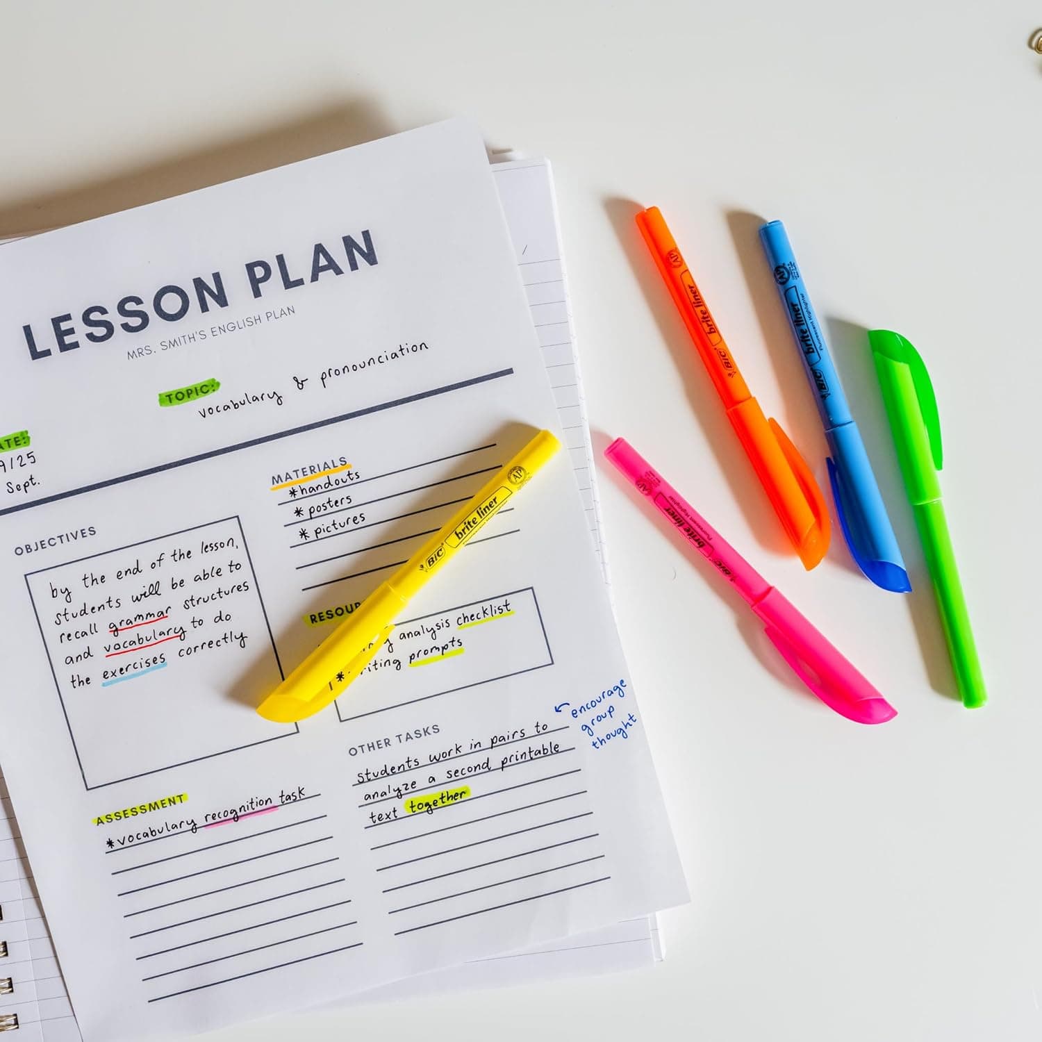 BIC Brite Liner Highlighters, Chisel Tip, 12-Count Pack of Yellow Highlighters, Ideal Highlighter Set for Organizing and Coloring Yellow 12 Count (Pack of 1) - Image 8