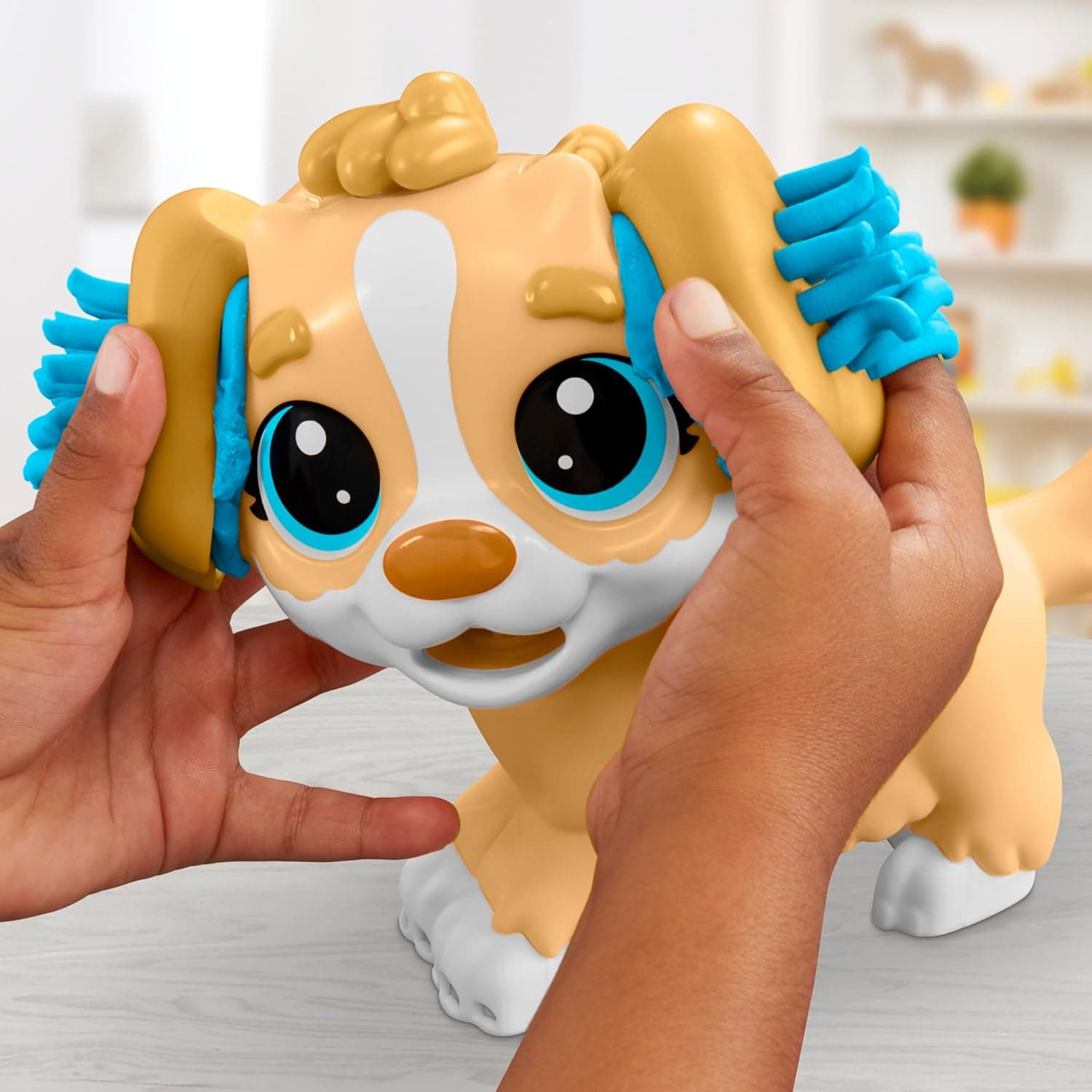 Play-Doh Care 'n Carry Vet Playset for Kids 3 Years and Up with Toy Dog, Storage, 10 Tools, and 5 Modeling Compound Colors, Non-Toxic Medium - Image 13