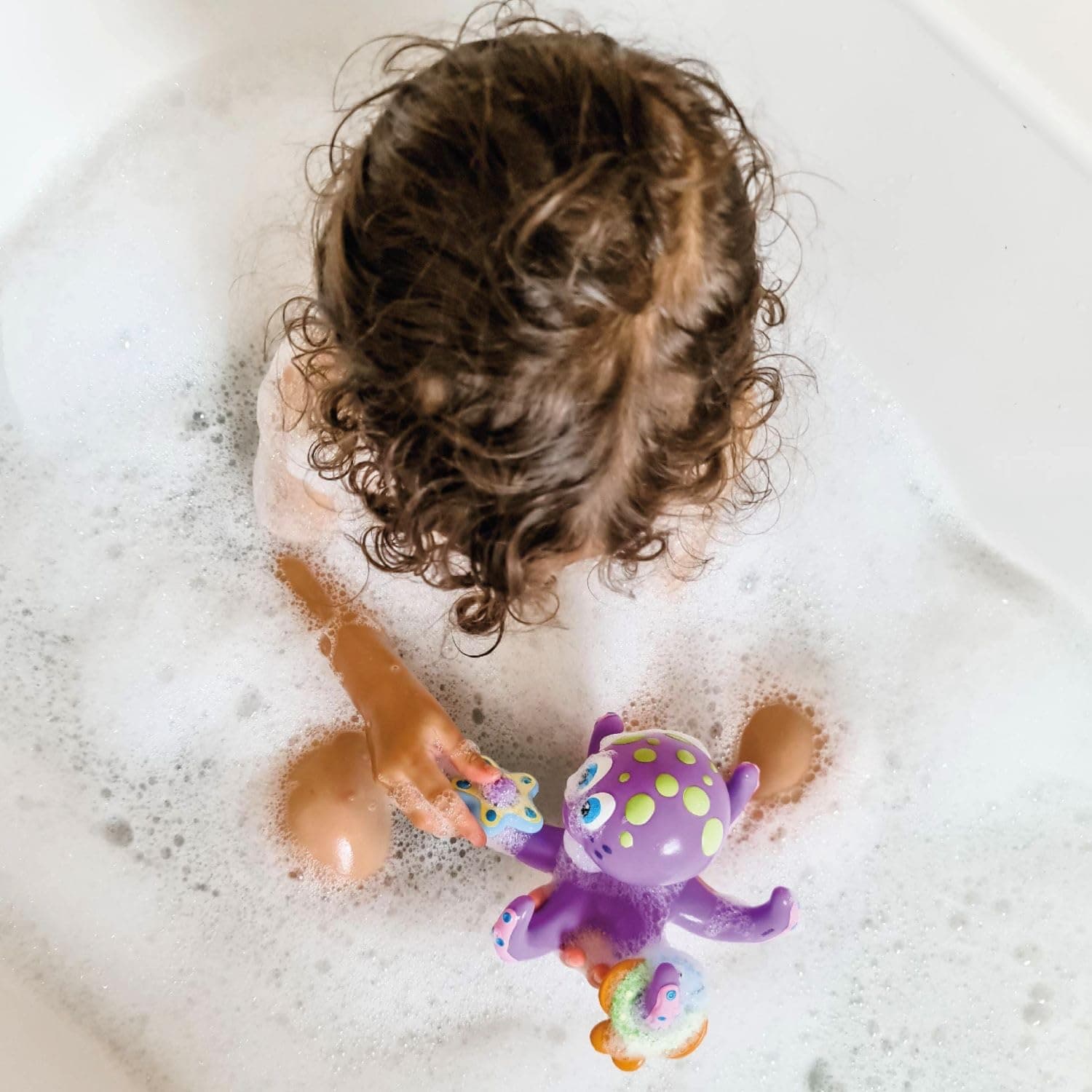 Jouet Nuby Octopus Flottant avec 3 Anneaux Hoopla - Jouet de Bain pour Garçons et Filles - 18+ Mois - Violet (Pack de 1) Octopus Flottant avec Anneaux - Image 10
