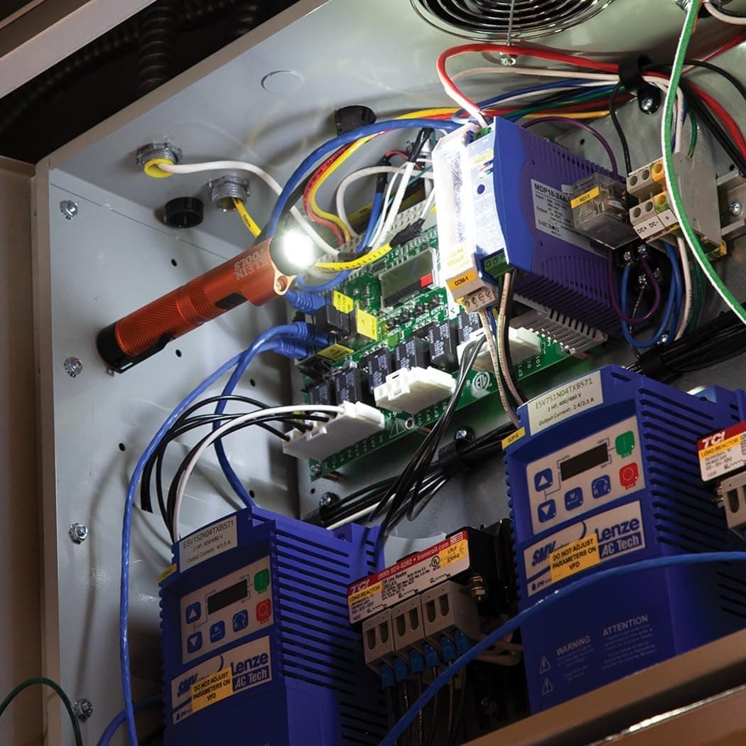 KLEIN TOOLS 56040 Magnetic LED Flashlight, 350 Lumen Rechargeable Flashlight, Twist Focus, Laser Pointer, Hands-Free, USB Charging Cable, for Work and Outdoor - Image 8