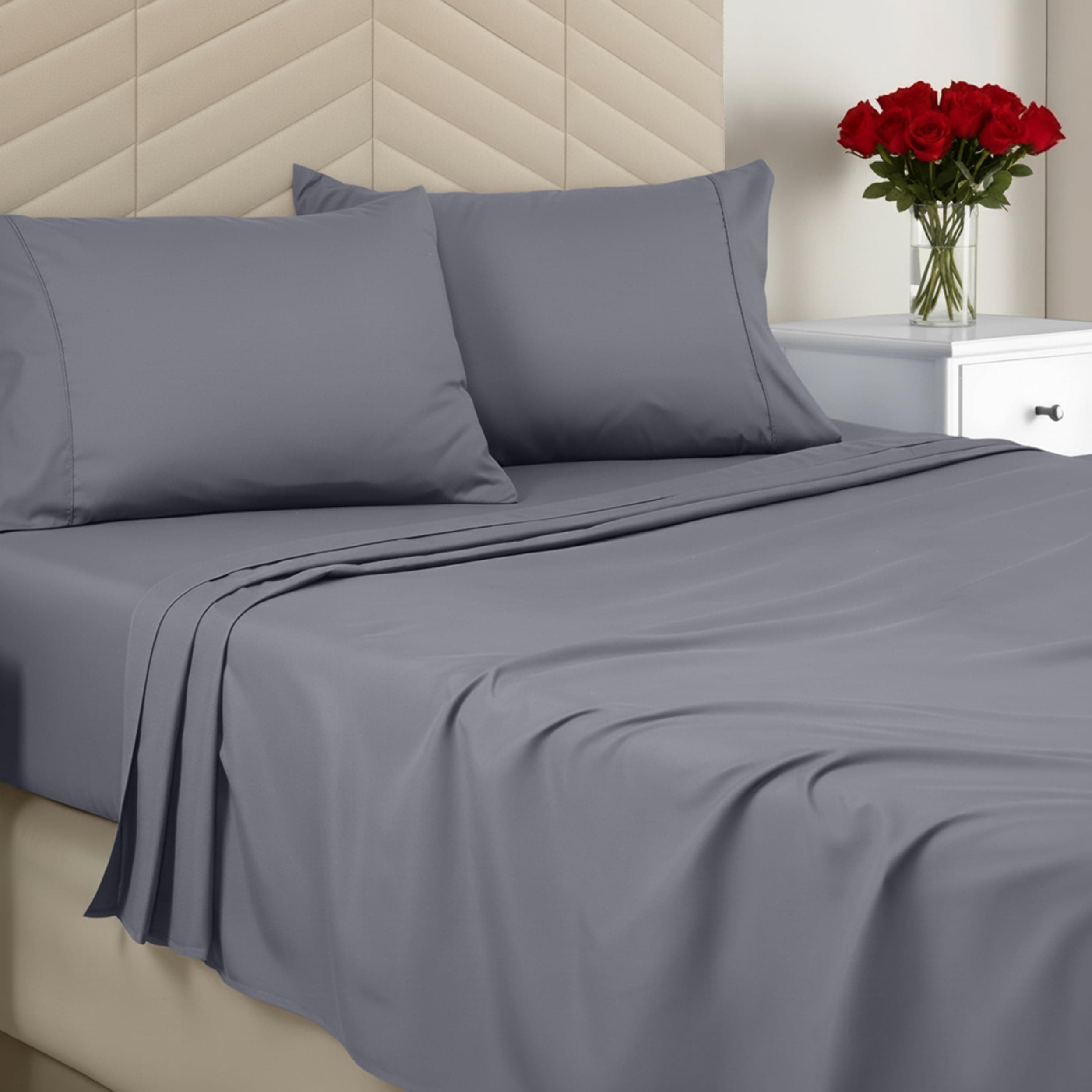 Juego de Sábanas Utopia Bedding Queen – Microfibra Cepillada – Sábanas Ultra Suaves para Cama Queen – Bolsillo Profundo, Resistentes a Arrugas y Desvanecimiento – Incluye 1 Sábana Ajustable, 1 Sábana Plana, 2 Fundas de Almohada (Gris) 01 - Gris Queen
