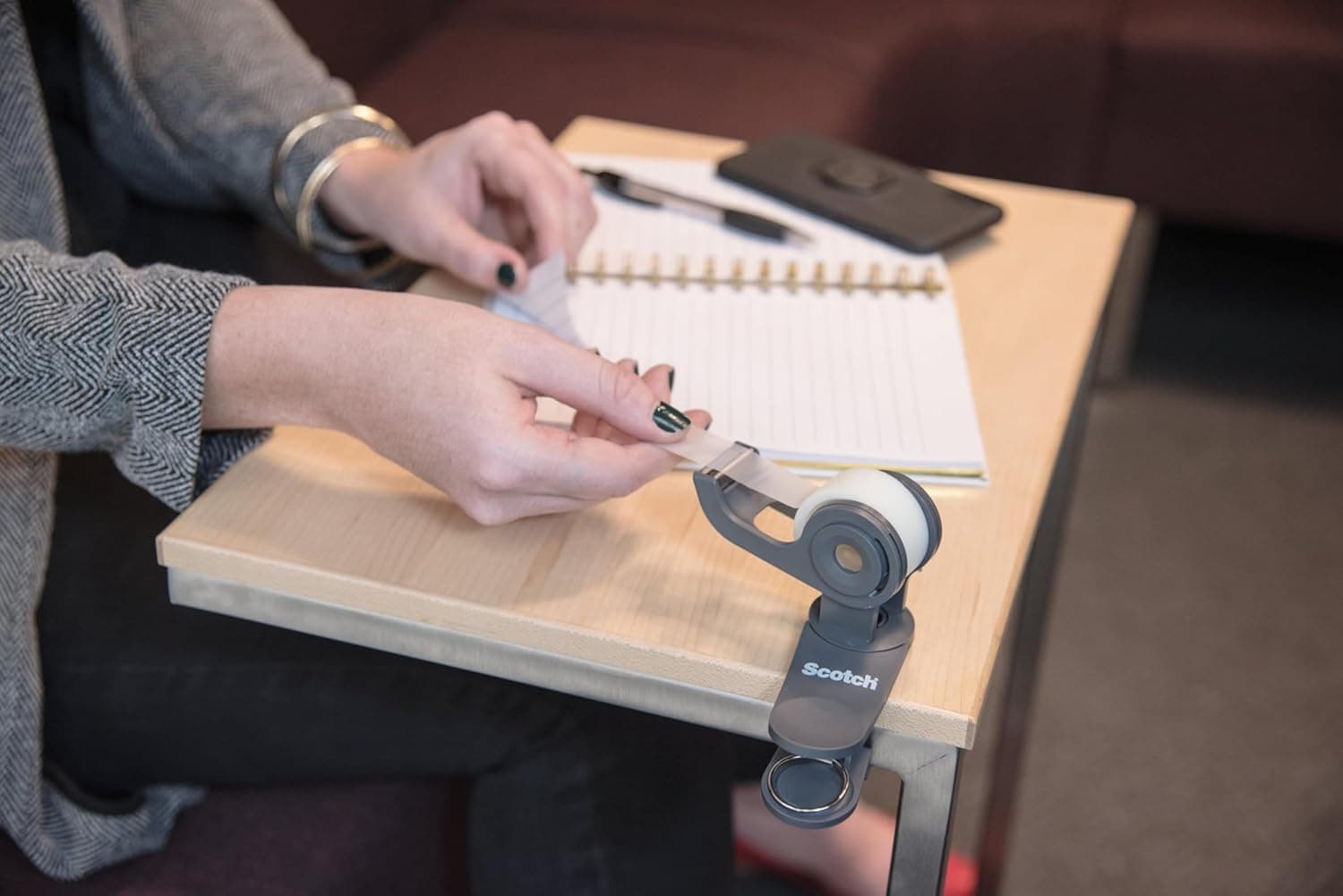 Scotch Desktop Tape Dispenser, Great for Gift Wrapping, 1 Dispenser (C19-CLIP-CCW) 1-Pack - Image 7