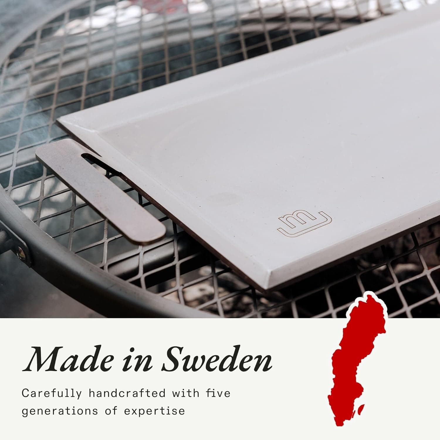 Made In Cookware - Carbon Steel Griddle + Grill Press - (Like Cast Iron, but Better) - Professional Cookware - Crafted in Sweden - Induction Compatible - Image 8