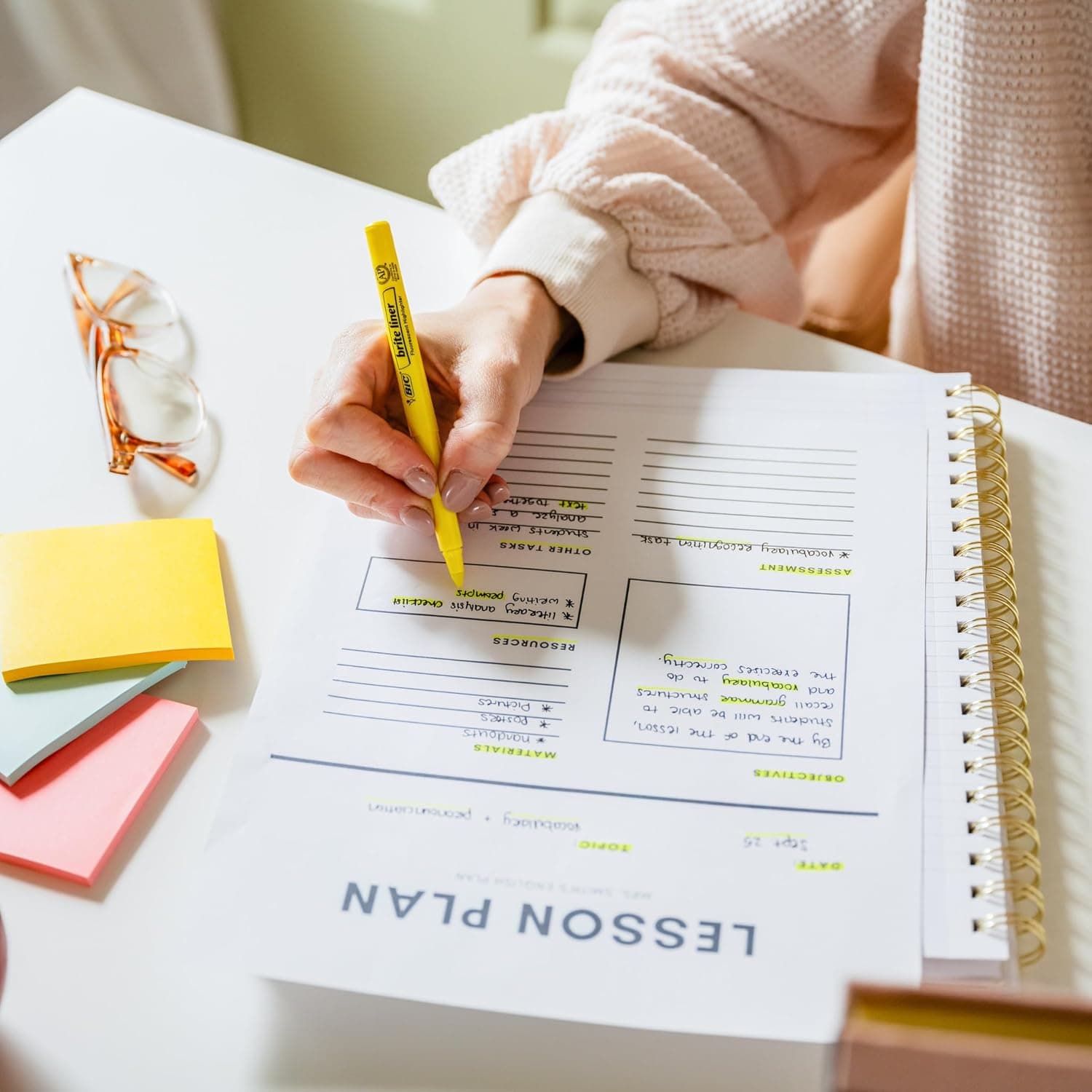 BIC Brite Liner Highlighters, Chisel Tip, 12-Count Pack of Yellow Highlighters, Ideal Highlighter Set for Organizing and Coloring Yellow 12 Count (Pack of 1) - Image 7