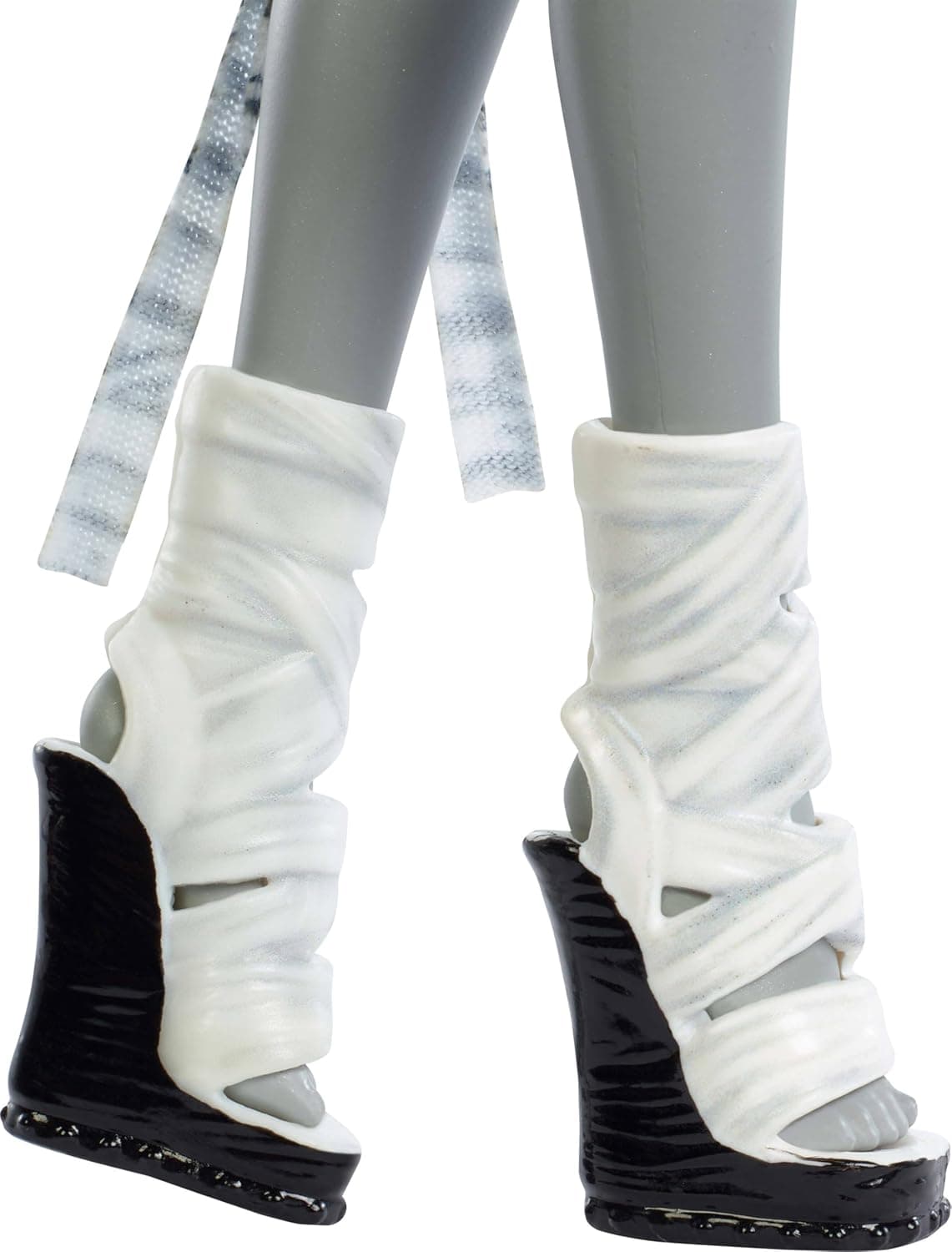 Monster High Reel Drama Doll, Cleo De Nile Black and White Reproduction Collectible with Doll-Size and Life-Size Posters, Horror Flick Theme, and Pet - Image 5