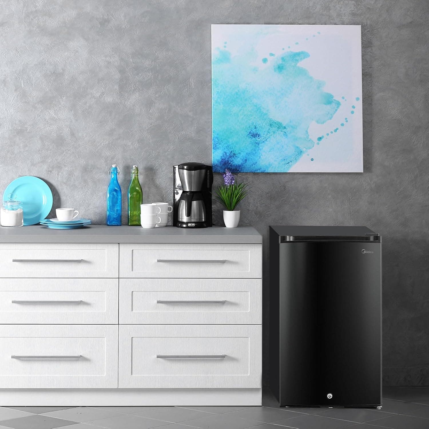 Midea MRU03M2ABB Upright Freezer Large Black, 3.0 Cubic Feet Black 3.0 Cubic Feet - Image 9