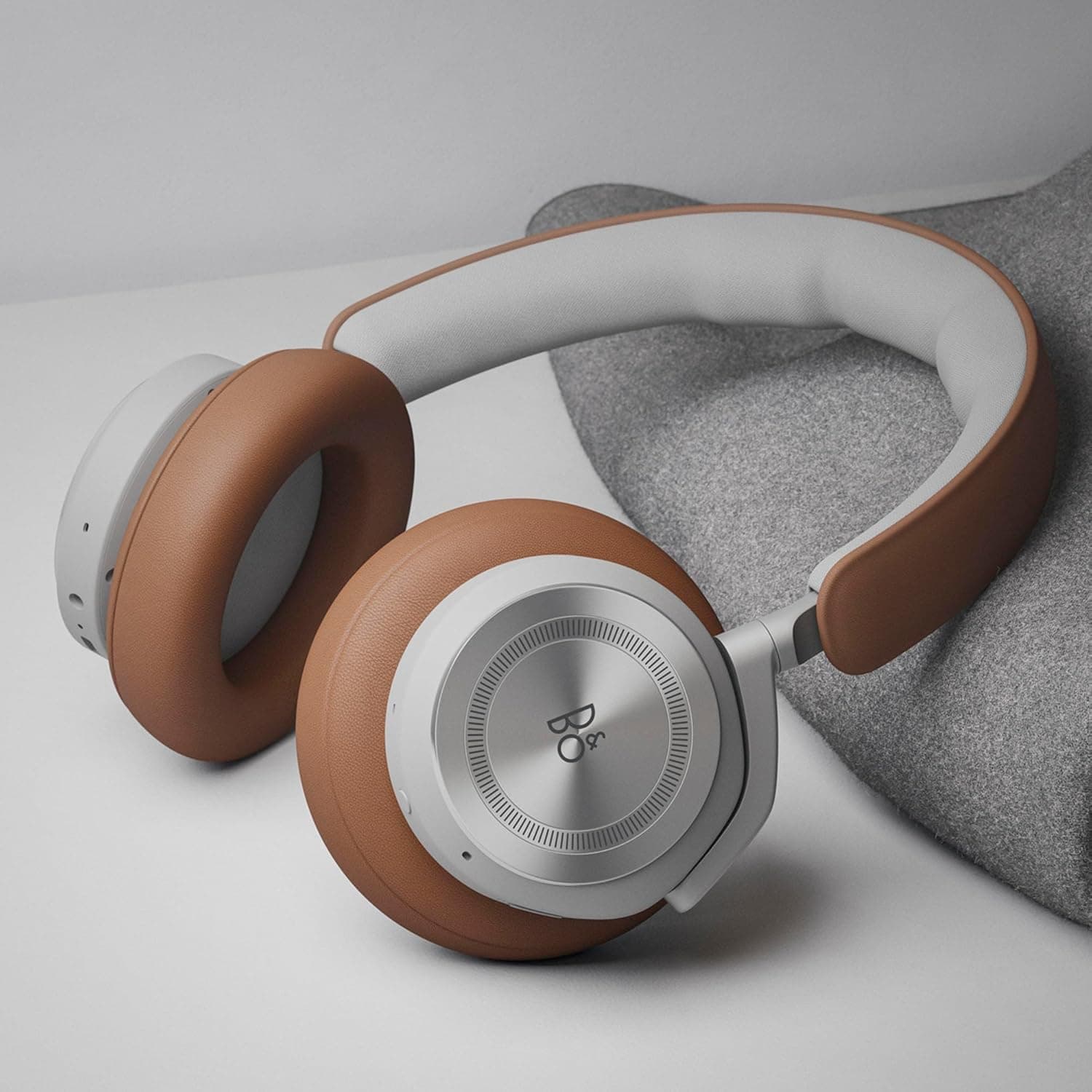 Bang & Olufsen Beoplay HX – Comfortable Wireless ANC Over-Ear Headphones - Timber Timber One Size Headphones - Image 5