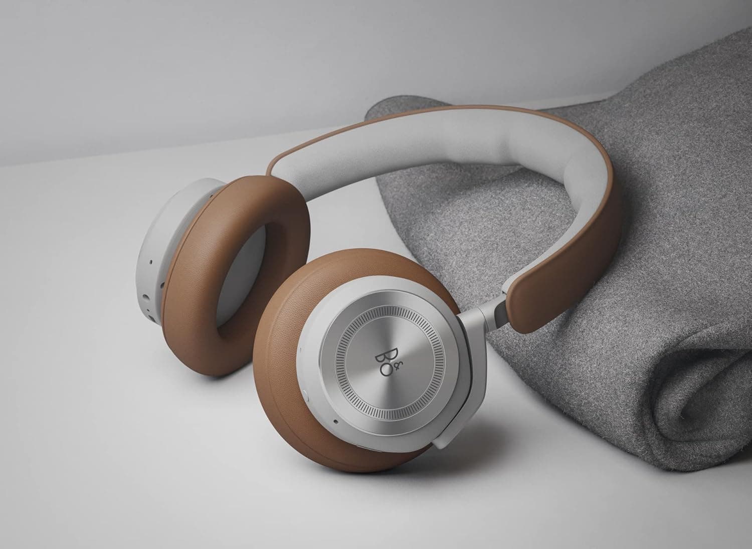 Bang & Olufsen Beoplay HX – Comfortable Wireless ANC Over-Ear Headphones - Timber Timber One Size Headphones - Image 13