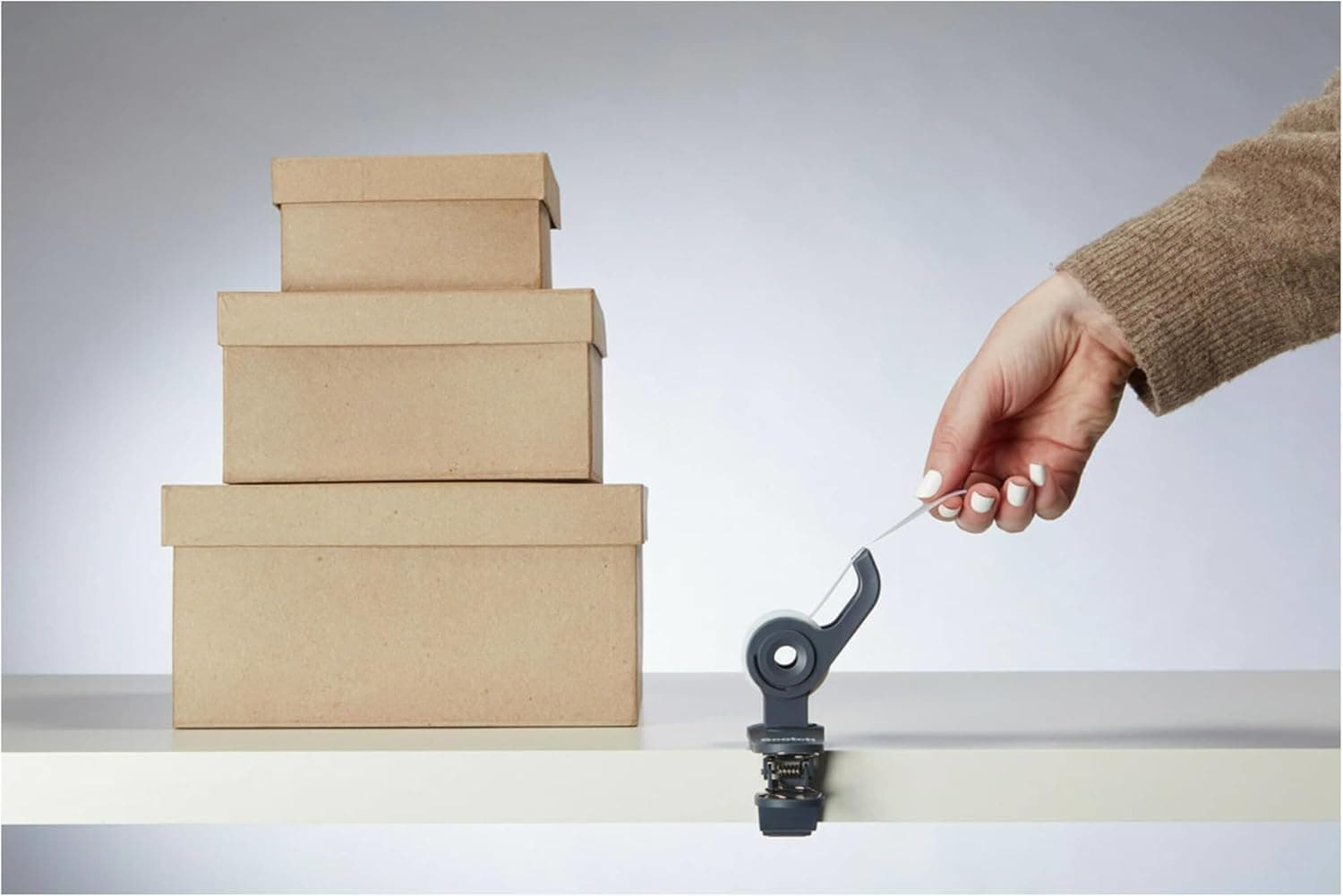 Scotch Desktop Tape Dispenser, Great for Gift Wrapping, 1 Dispenser (C19-CLIP-CCW) 1-Pack - Image 11