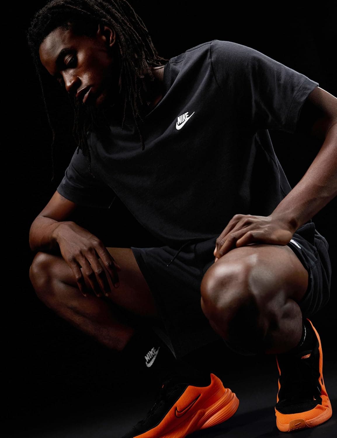 Nike Men's Sportswear Club T-Shirt Medium Black/White - Image 3