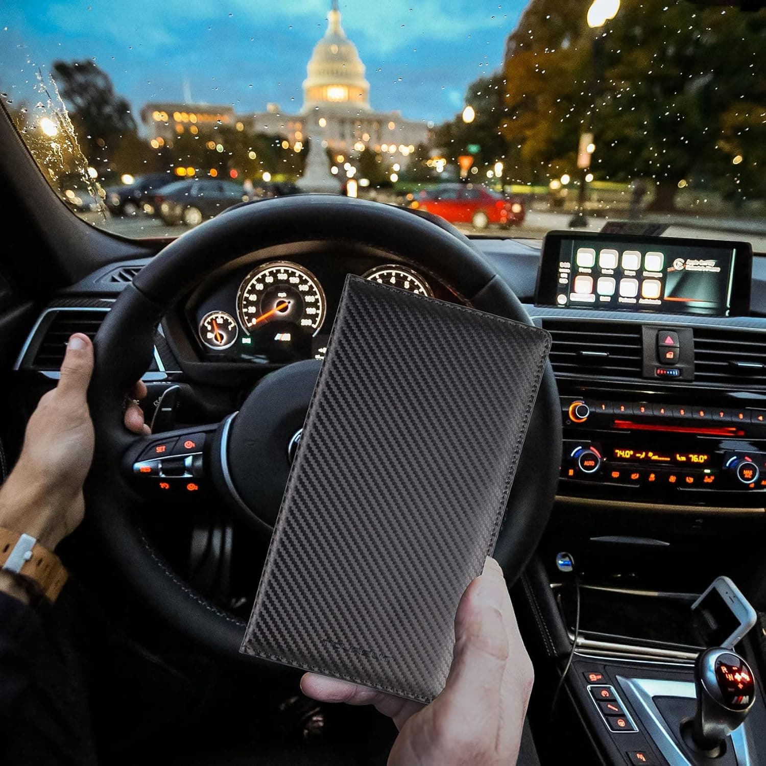 TOURSUIT Soporte para Registro de Auto y Tarjeta de Seguro, Organizador de Documentos de Licencia de Vehículo para el Compartimento de la Guantería, Accesorios de Interior para Autos para Mujeres, Hombres y Adolescentes (Fibra de Carbono Negra) - Image 5