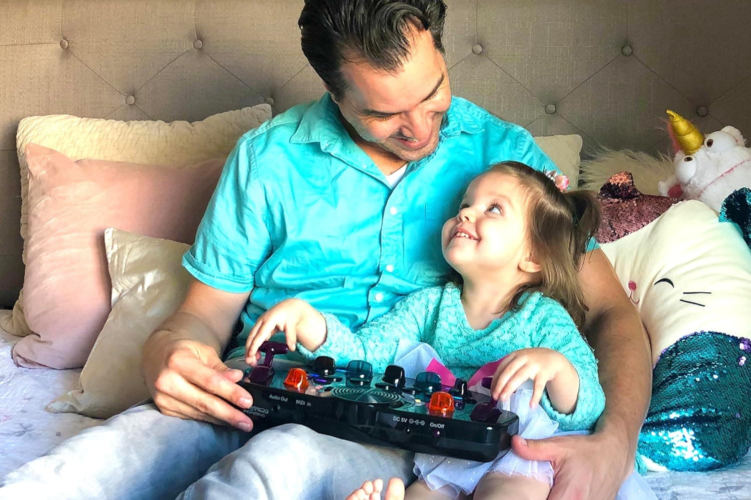 After Dark Synthesizer - Start Your Musical Journey with This Advanced Electronic Music Device - Image 5