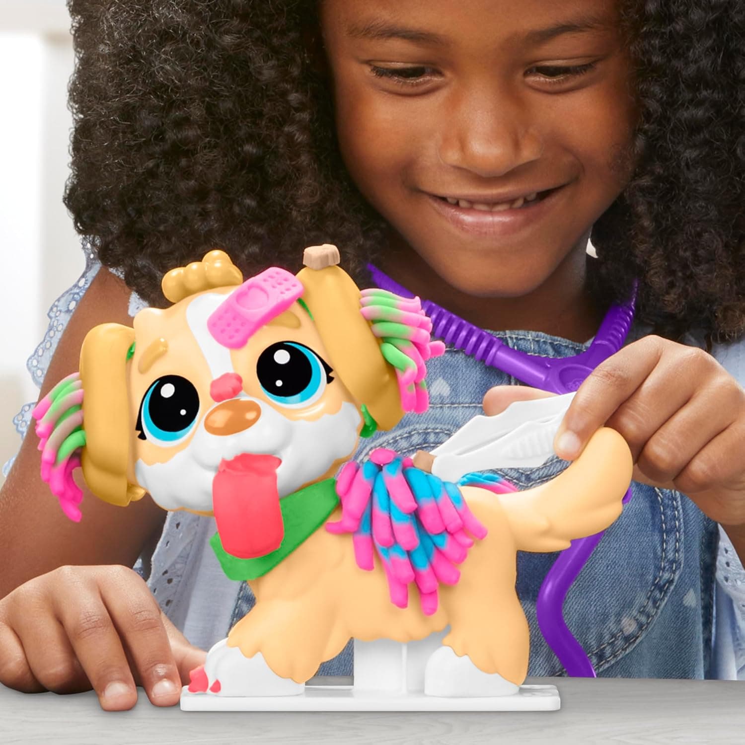 Play-Doh Care 'n Carry Vet Playset for Kids 3 Years and Up with Toy Dog, Storage, 10 Tools, and 5 Modeling Compound Colors, Non-Toxic Medium - Image 10