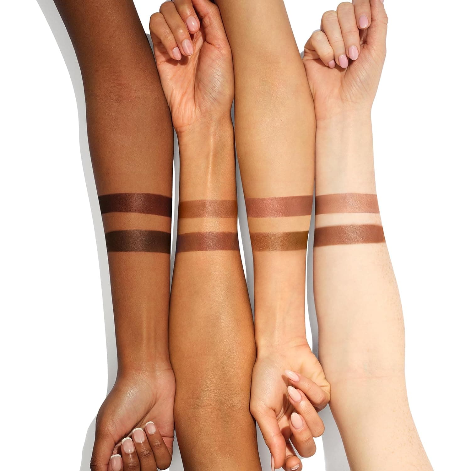 Charlotte Tilbury Hollywood Liquid Contour Wand - Easy-to-Use Contour Stick & Liquid Bronzer for Sculpting & Shaping - Leaves a Natural-Looking Sculpted Finish 02 Fair/Medium - fair-medium with cool neutral undertones - Image 8