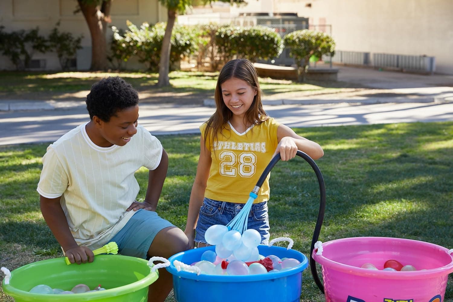 Original Bunch O Balloons Multi-Colored 330+ Rapid-Filling Self-Sealing Water Balloons (Amazon Exclusive 10 Pack) by ZURU Water Balloon for the Whole Family, Kids, Teens, Adults - Image 8