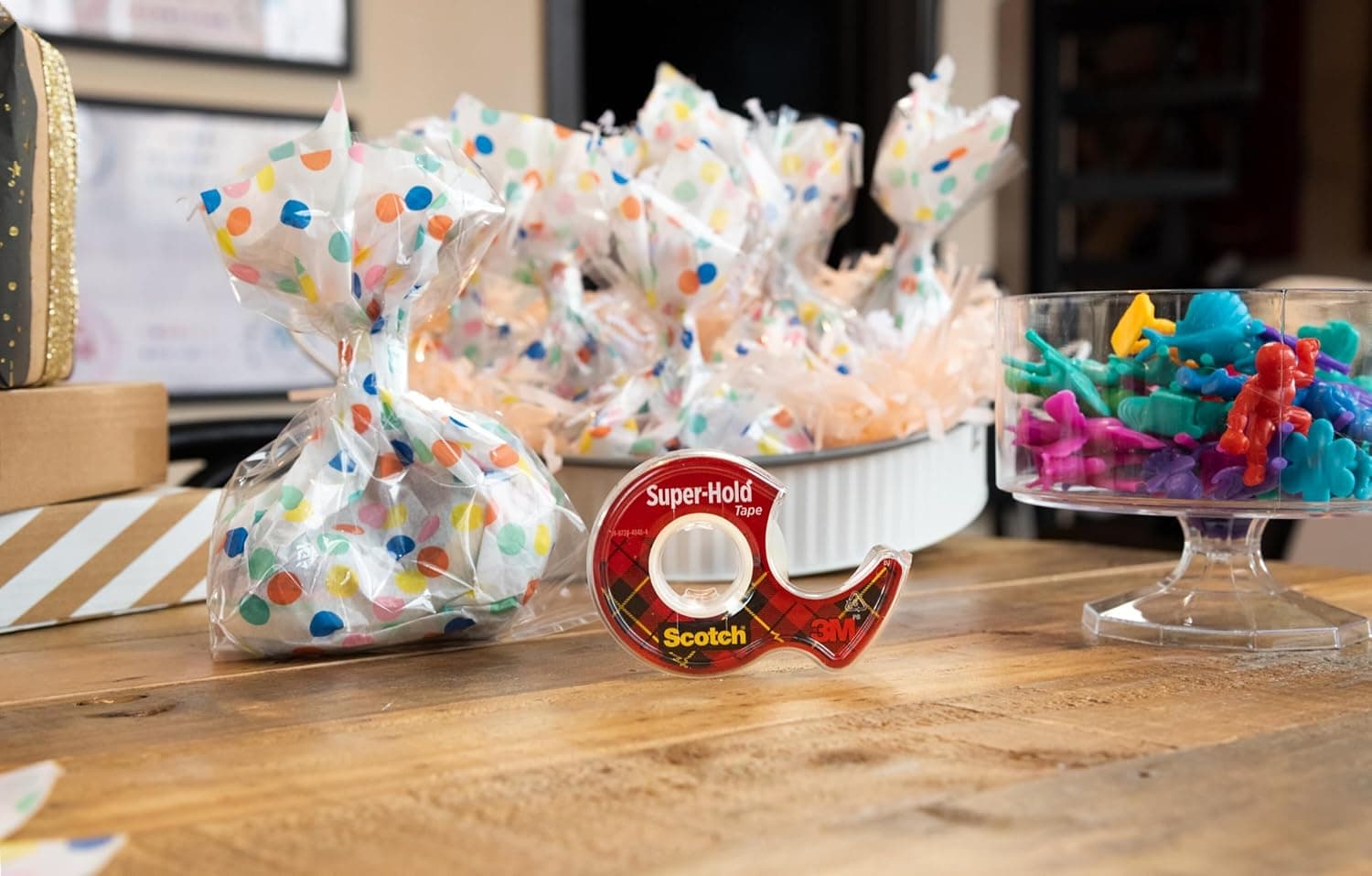 Scotch Super-Hold Tape, 2 Rolls, Transparent Finish, 50% More Adhesive, Trusted Favorite, 3/4 x 600 Inches, Dispensered (198DM-2) - Image 4