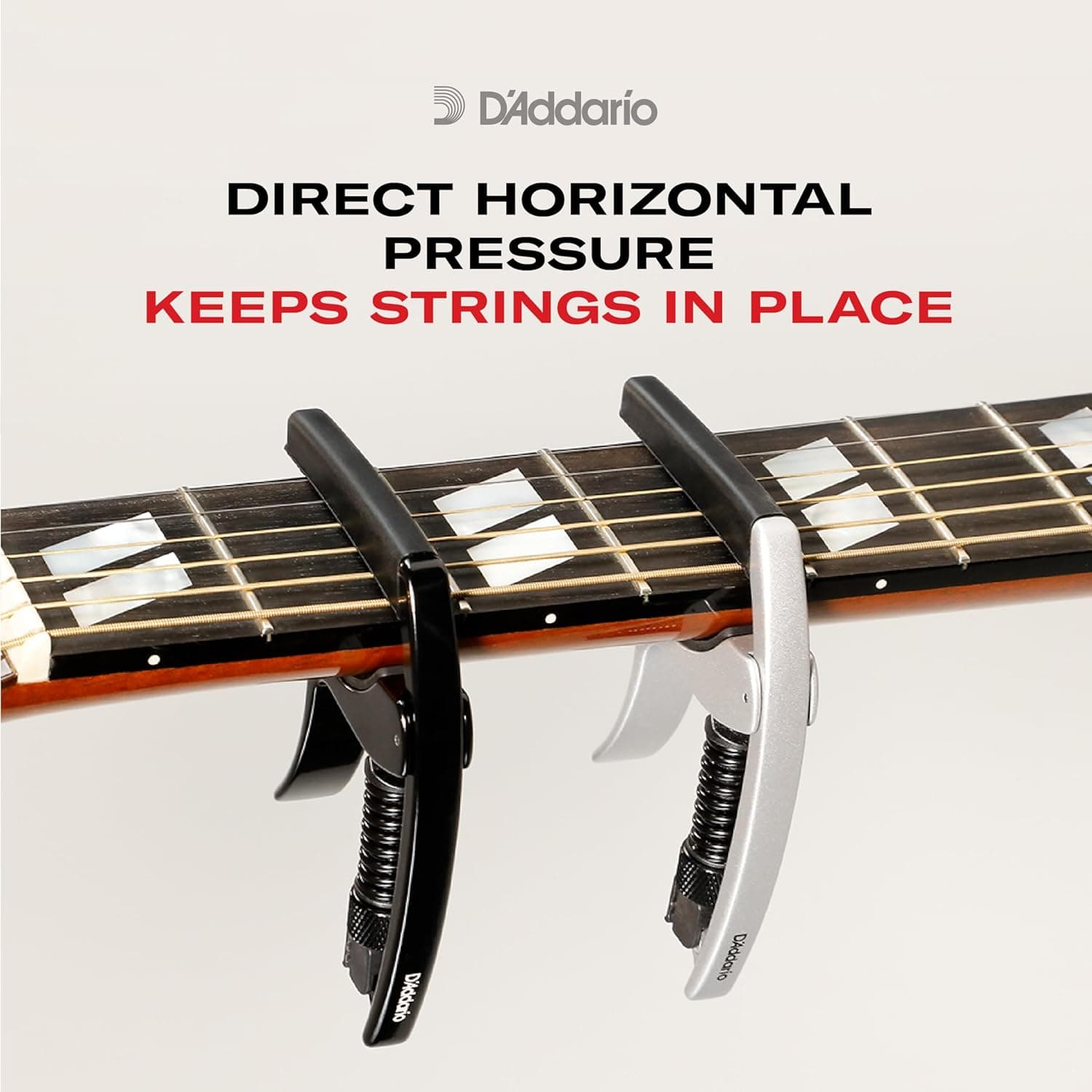Capotraste D’Addario – NS Tri Action - Para guitarras eléctricas y acústicas de 6 cuerdas – Ajuste de tensión micrométrico para un rendimiento afinado y sin trasteos - Uso con una sola mano – Soporte de pua integrado - Negro Acústico & Eléctrico Tri Action Negro - Image 4
