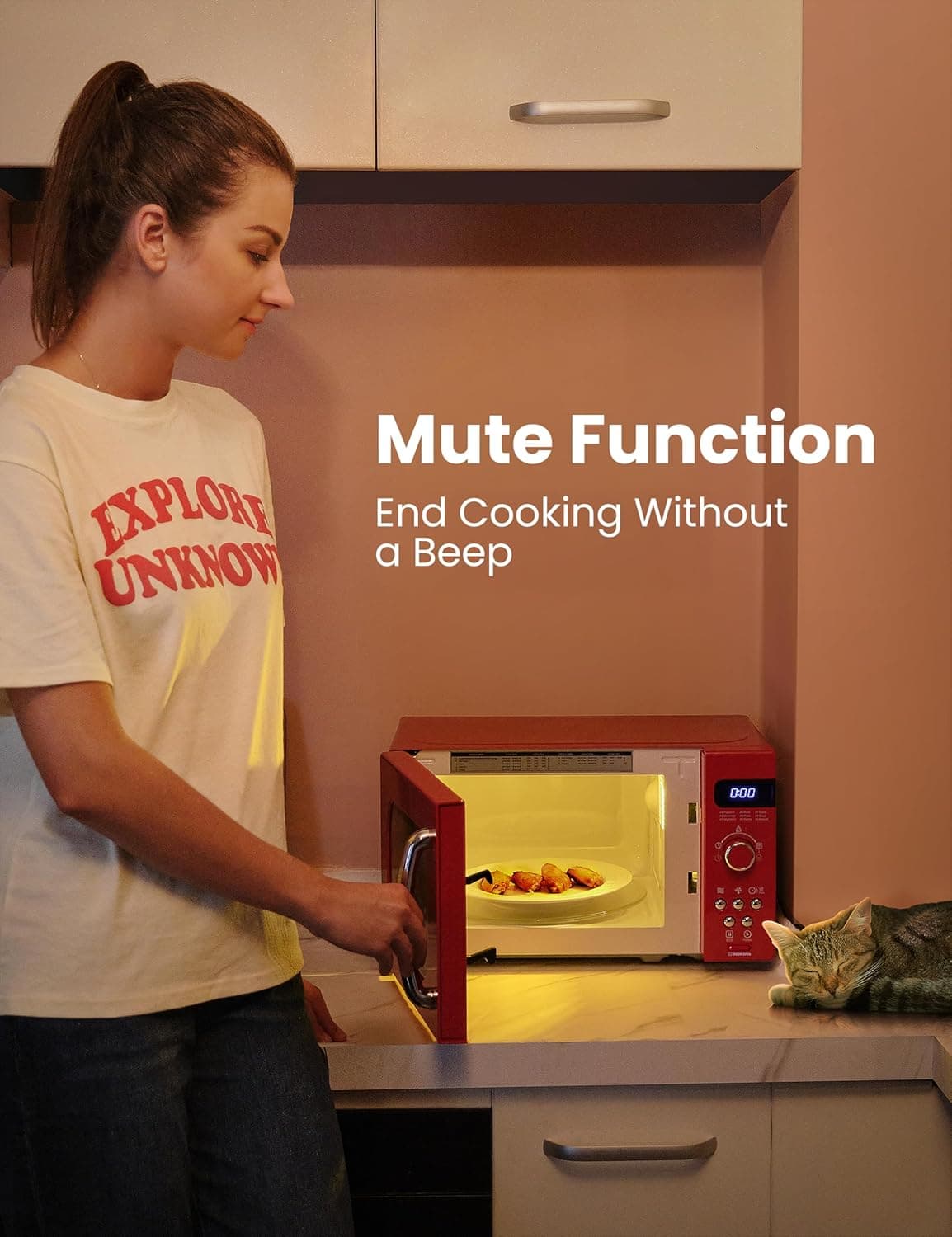 COMFEE' Retro Small Microwave Oven With Compact Size, 9 Preset Menus, Position-Memory Turntable, Mute Function, Countertop, Perfect For Small Spaces, 0.7 Cu Ft/700W, Red, AM720C2RA-R - Image 5