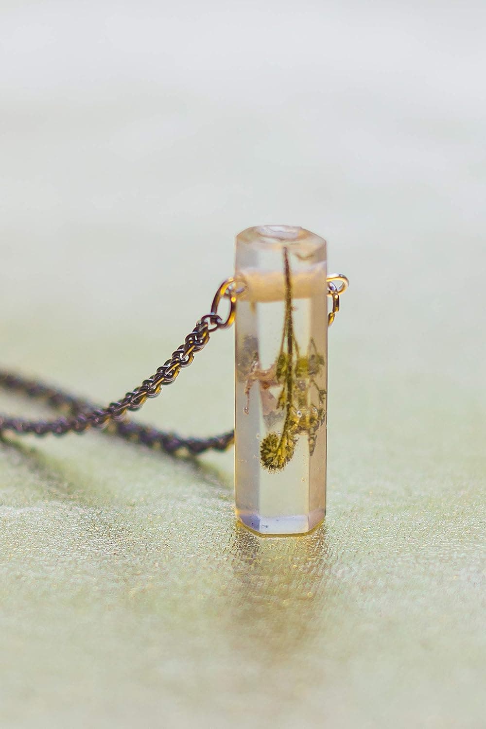 Table Top Epoxy Resin Superclear 2 Gallon | 256 oz Kit, Anti-Yellow Highest UV Impact Resistance, Food Safe Epoxy, Crystal Clear Gloss, Bubble Free, Bar & Surface Coat, Tumblers, Wood, DIY - Image 8