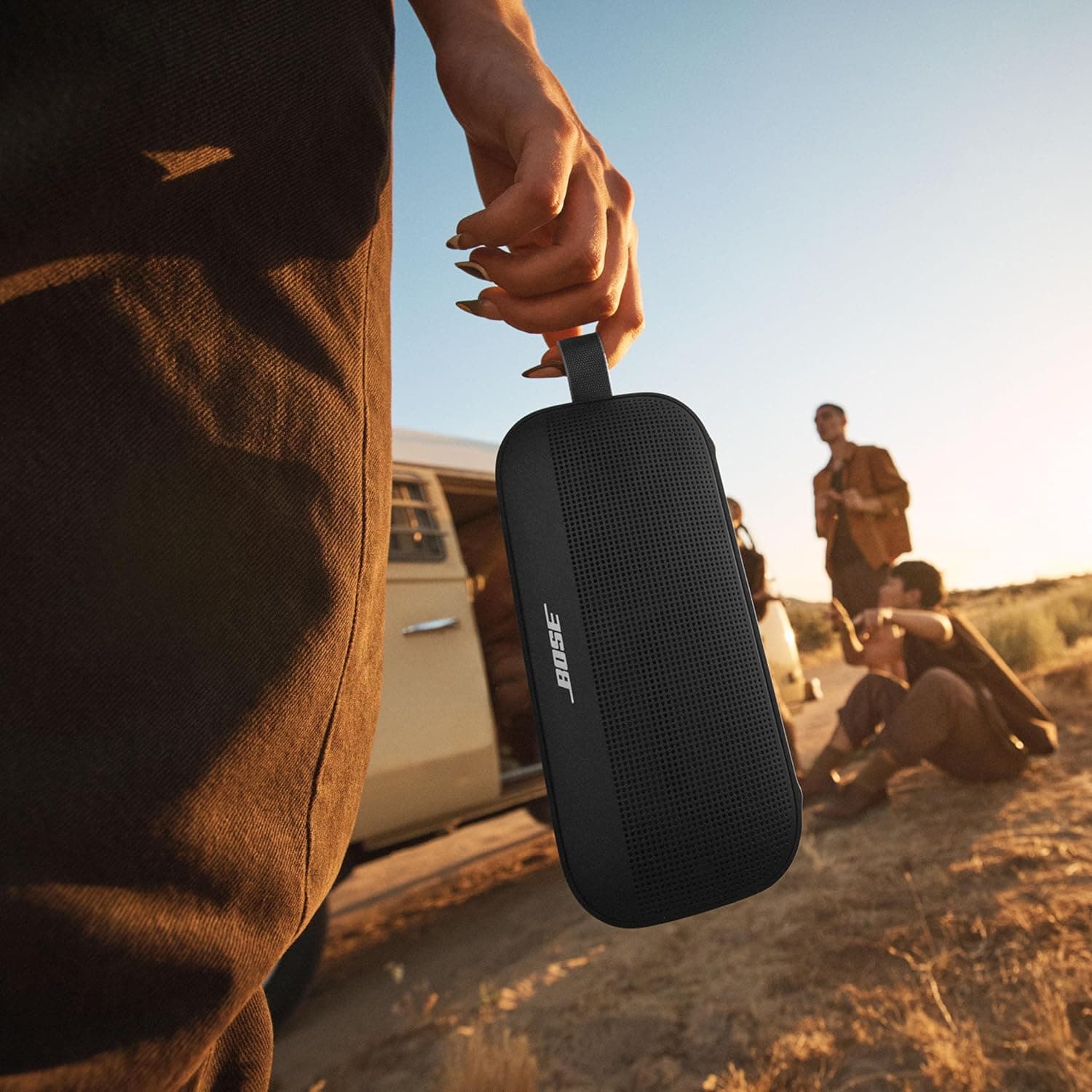 Bose SoundLink Flex Bluetooth Speaker (2nd Gen) - Portable Outdoor Speaker with Hi-Fi Audio, Waterproof and Dustproof, USB-C, Up to 12 Hours Battery Life, Black - Image 6