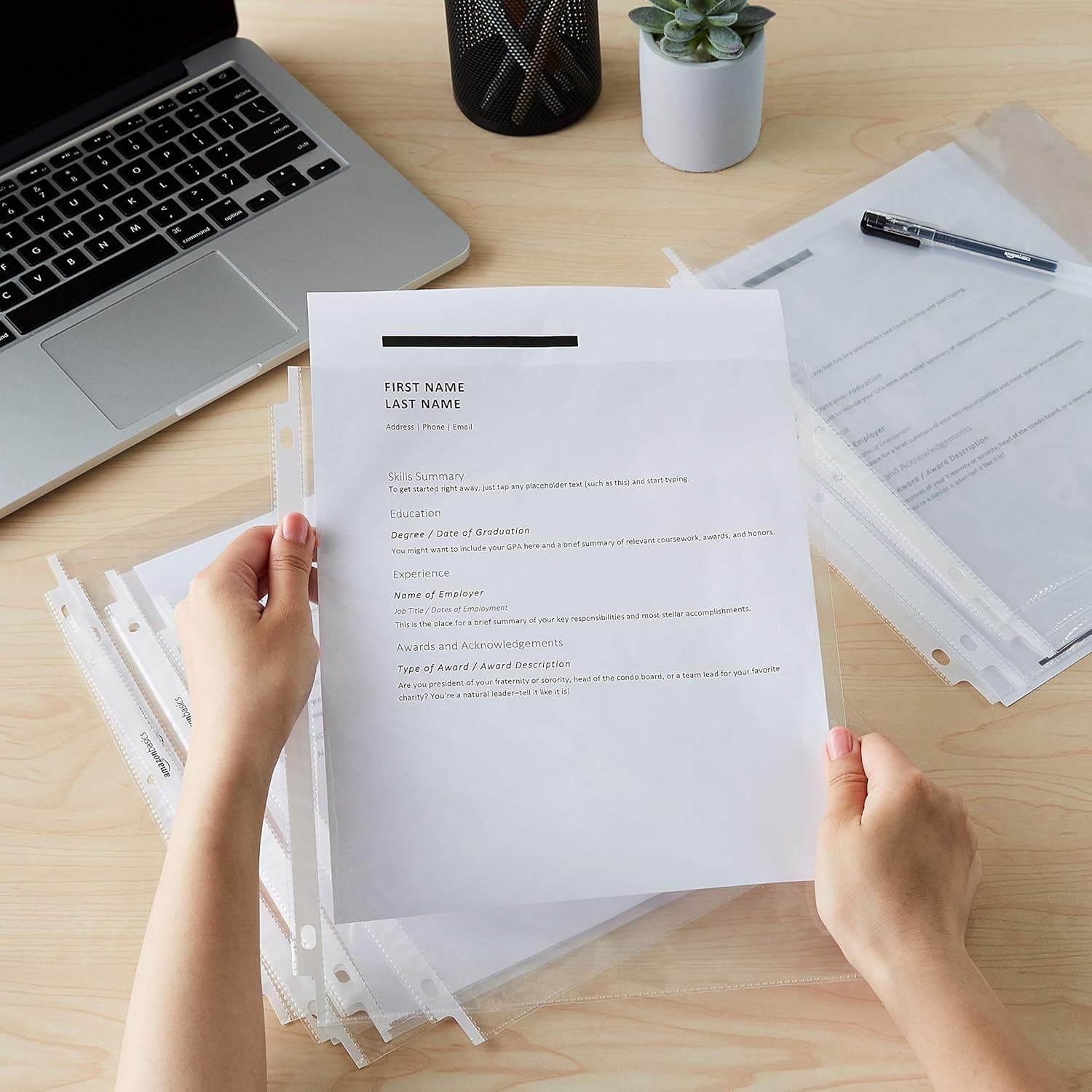 Amazon Basics Sheet Protectors for 3 Ring Binder, Heavyweight, Polypropylene, 8.5 x 11 Inch, 100-Pack, Clear 100 - Pack - Image 7