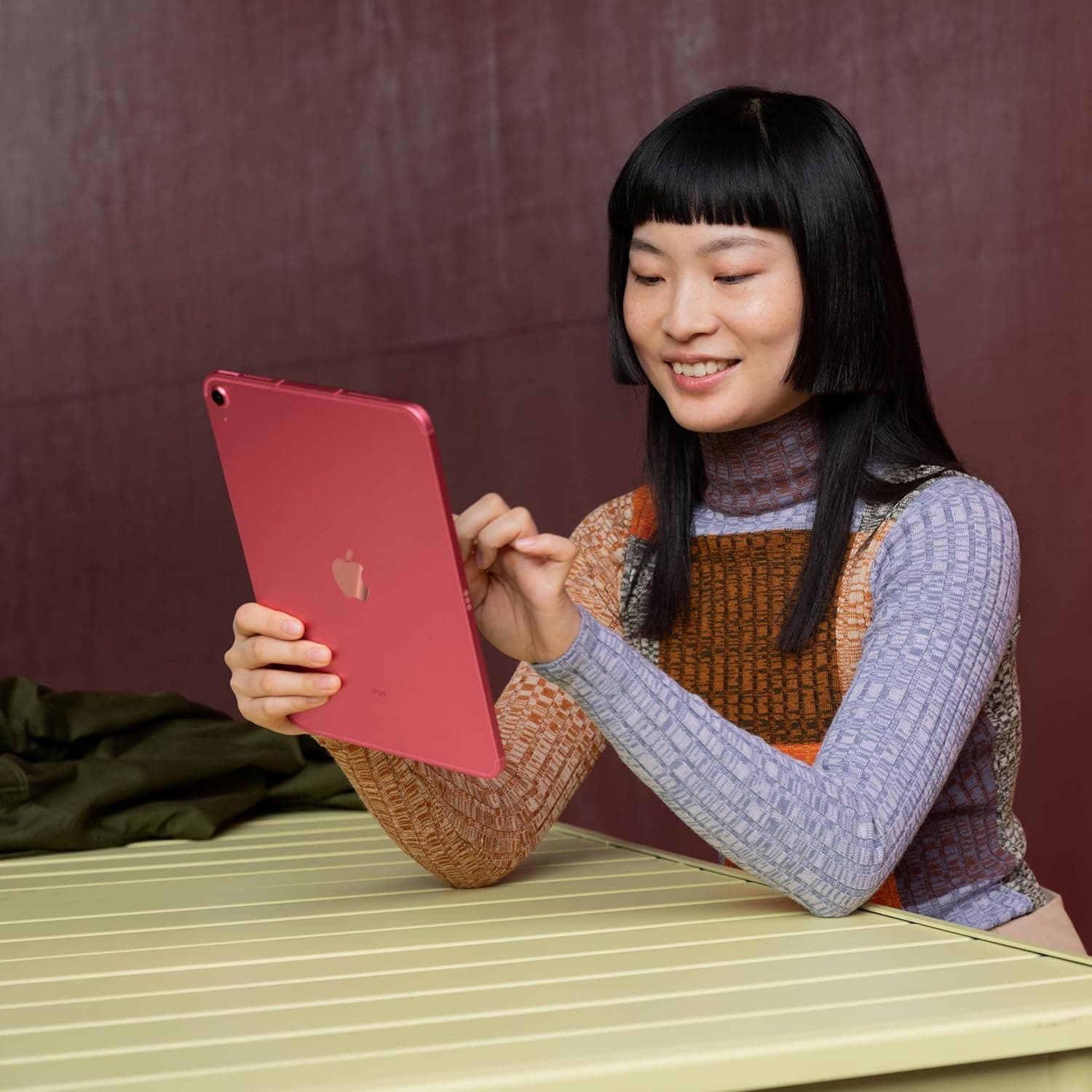 Apple iPad (10th Generation): with A14 Bionic chip, 10.9-inch Liquid Retina Display, 256GB, Wi-Fi 6, 12MP front/12MP Back Camera, Touch ID, All-Day Battery Life – Blue - Image 4