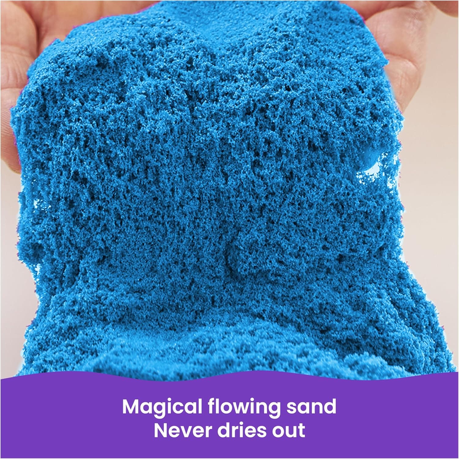 Kinetic Sand, 2.5lbs Cát Chơi Màu Xanh, Độc Quyền Amazon, Túi Có Thể Đóng Lại (Bao Bì Có Thể Khác Nhau), Đồ Chơi Cảm Giác, Quà Lễ & Quà Tặng Trong Tất Cho Trẻ Em Từ 3 Tuổi Trở Lên Mới 2.5lb Màu Xanh - Image 3