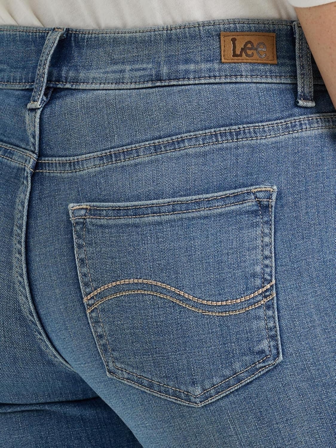 Lee Women's Ultra Lux Comfort with Flex Motion Bootcut Jean Majestic 12 - Image 6