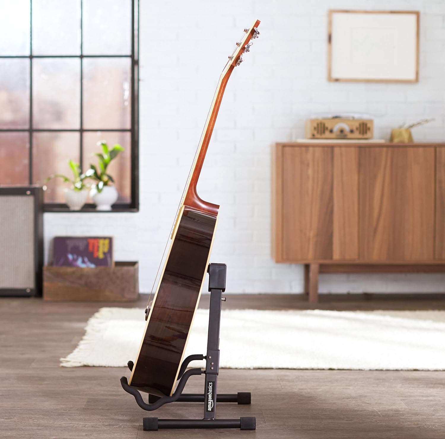 Amazon Basics Adjustable Folding Guitar Stand, A-shape, Fully Assembled - Para sa Programang Musikang Pampaaralan, Mga Konsiyerto at Maramihang Gumagamit - Image 13