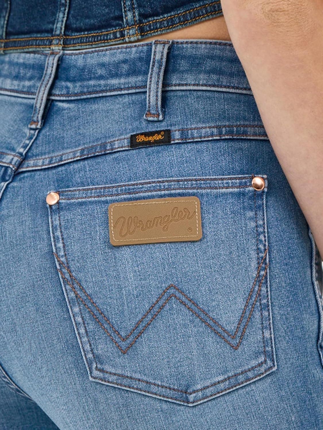 Wrangler Womens X Lainey Wilson Boot Huggers 25W x 34L Wrangler Blue Wash - Image 6