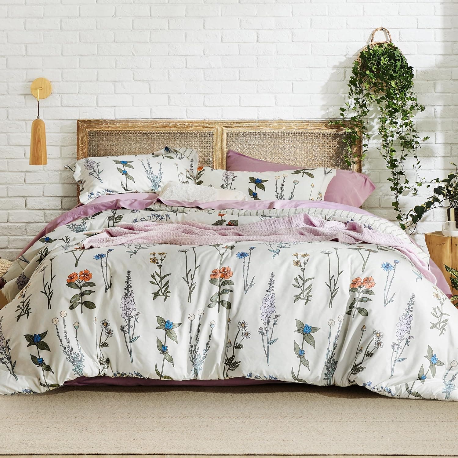 Bedsure Comforter Set Queen Size - Cute Floral Bedding Comforter Set, 3 Pieces, 1 Soft Reversible Coconut White Botanical Flowers Comforter and 2 Pillow Shams 01 - Coconut White Floral Queen - Image 8