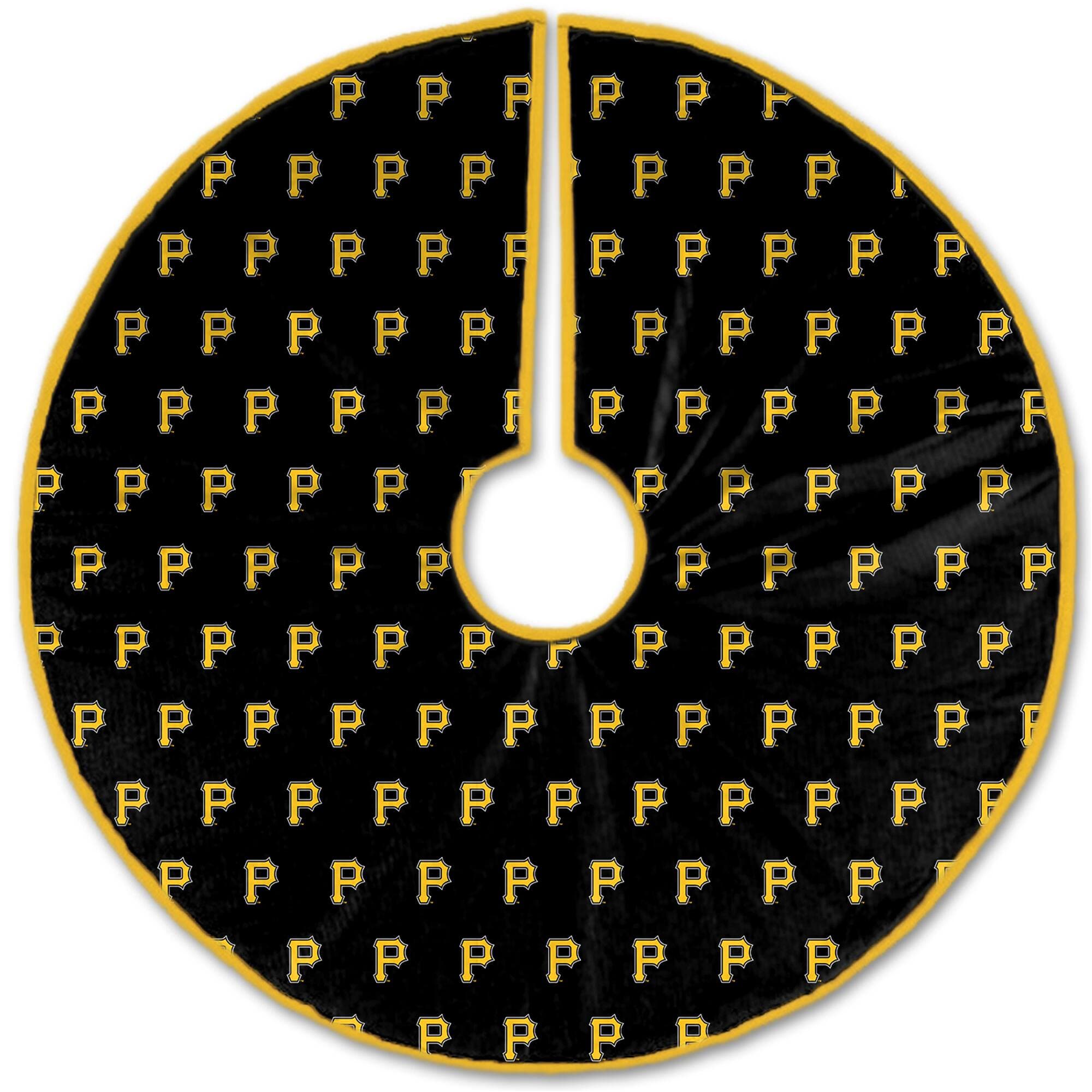 Pegasus - Pittsburgh Pirates Microplush Christmas Tree Skirt - Multicolor