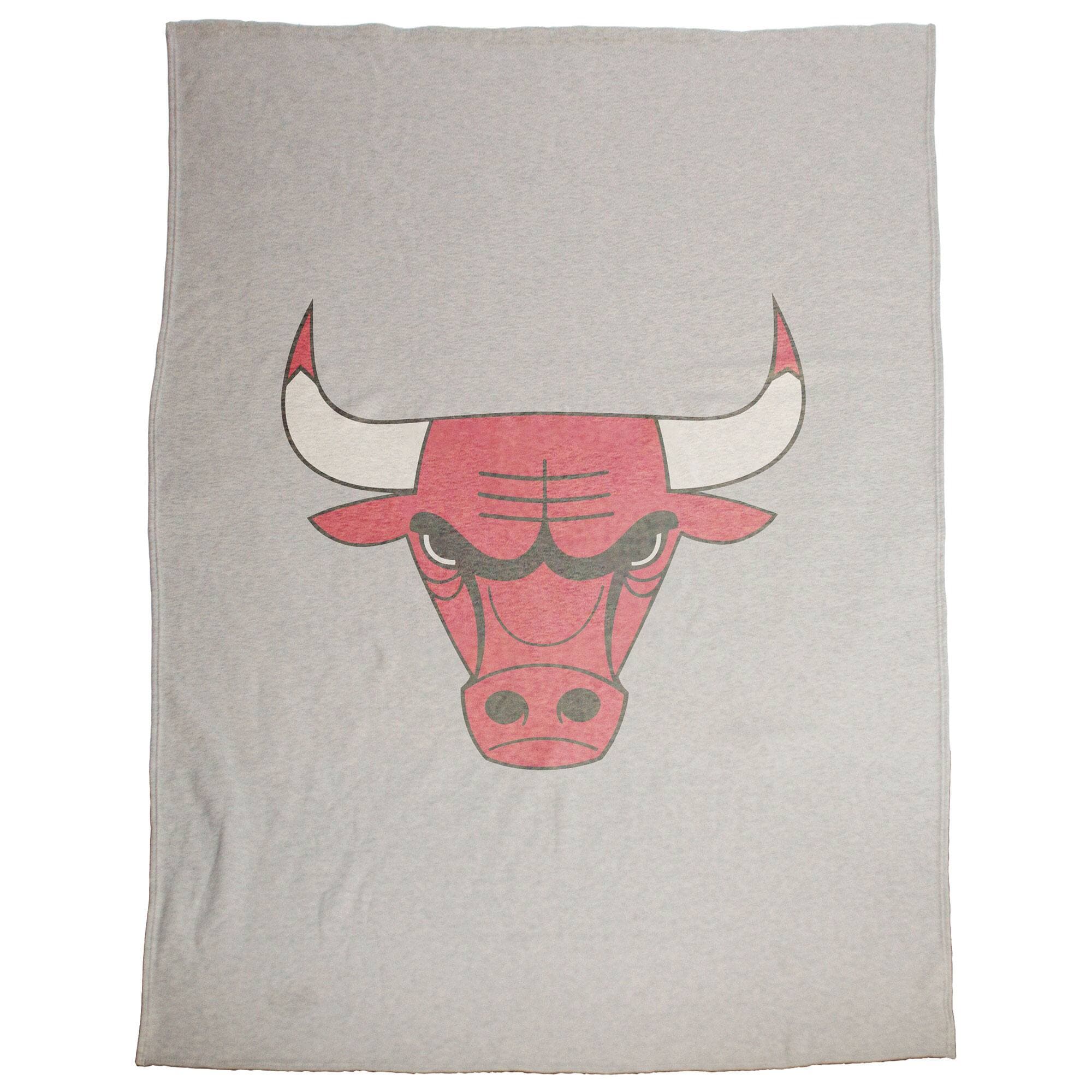 Logo Brands - Chicago Bulls 54" x 84" Sweatshirt Blanket - Multicolor